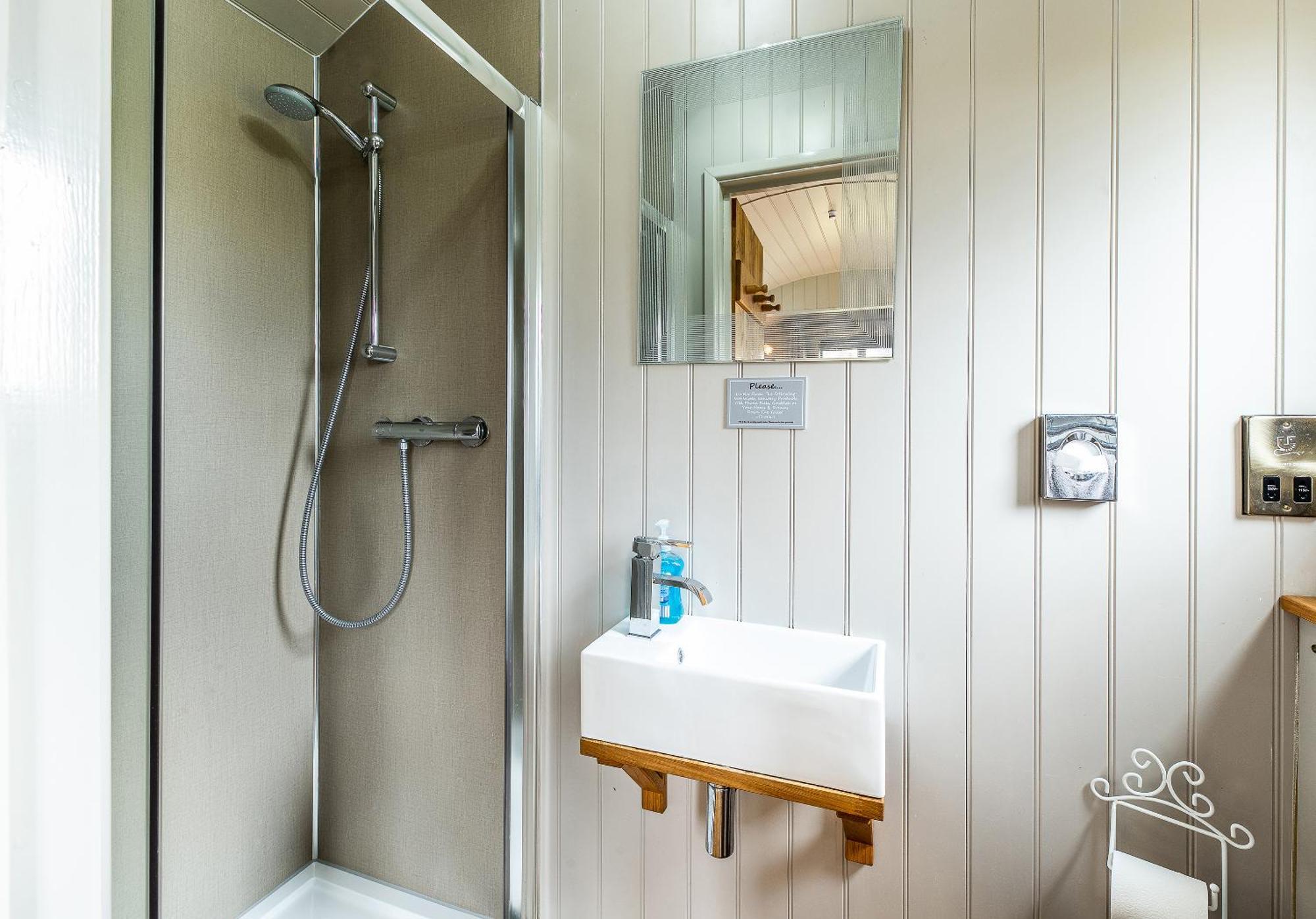 The Little John Petite Cosy Log Cabin - Sleeps 2, Great For Romantic Breaks, Couples, Single Guests, Near Sherwood Forest At Fairview Farm, Nottingham Set In 88 Acres Blidworth Eksteriør bilde