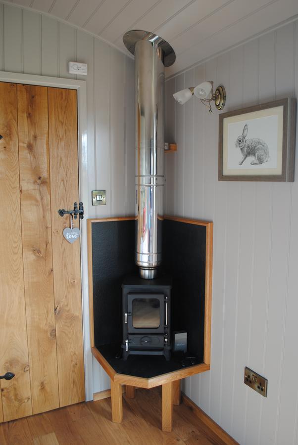 The Little John Petite Cosy Log Cabin - Sleeps 2, Great For Romantic Breaks, Couples, Single Guests, Near Sherwood Forest At Fairview Farm, Nottingham Set In 88 Acres Blidworth Eksteriør bilde
